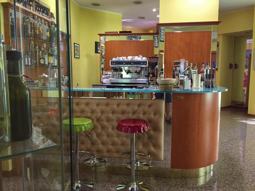 Hotel San Giacomo Monteprandone Bagian luar foto